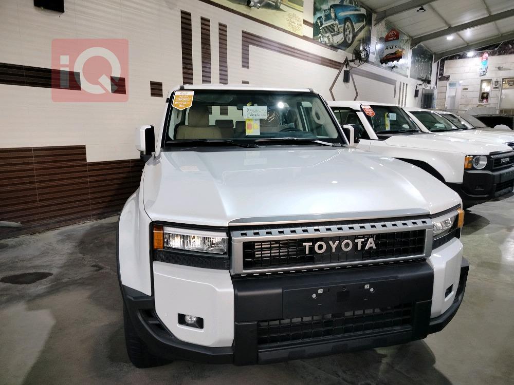 تۆیۆتا لاندكروزر پرادۆ